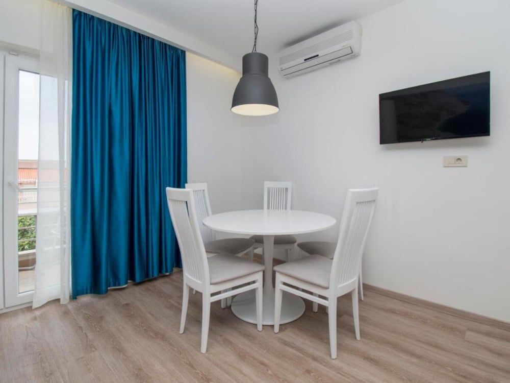 Apartments Antonio Apartment (Comfort One-Bedroom Apartment with Ba) 12
