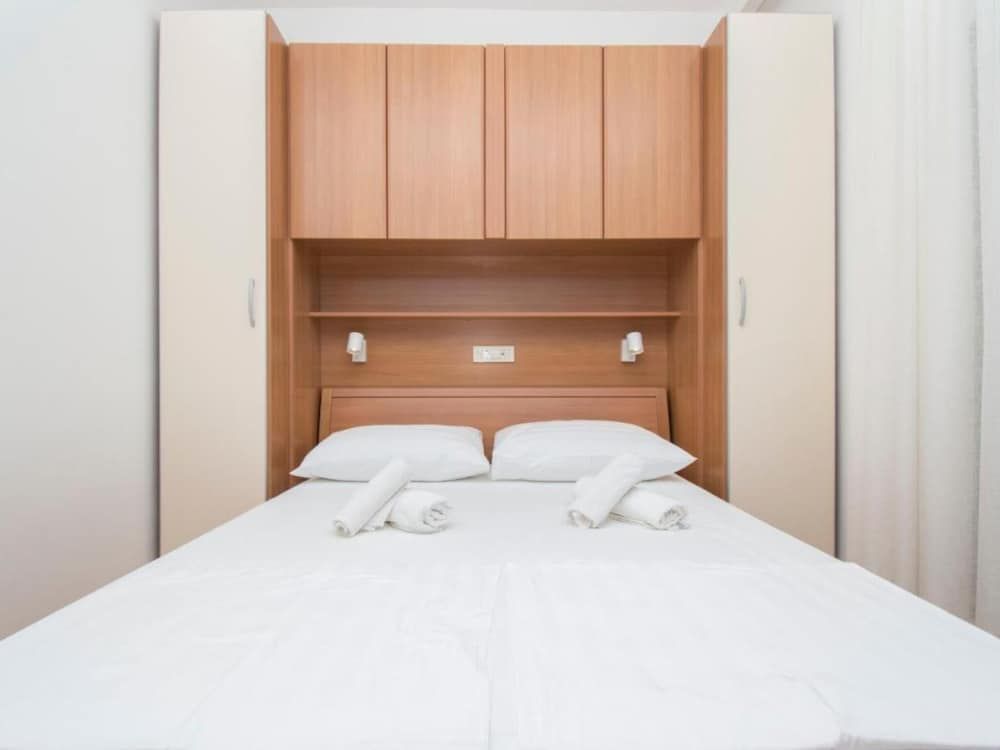 Apartments Antonio Apartment (One Bedroom Apartment with Balcony - ) 3