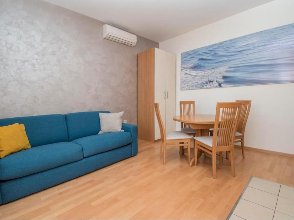 Apartments Antonio Apartment (One Bedroom Apartment with Balcony - ) 4