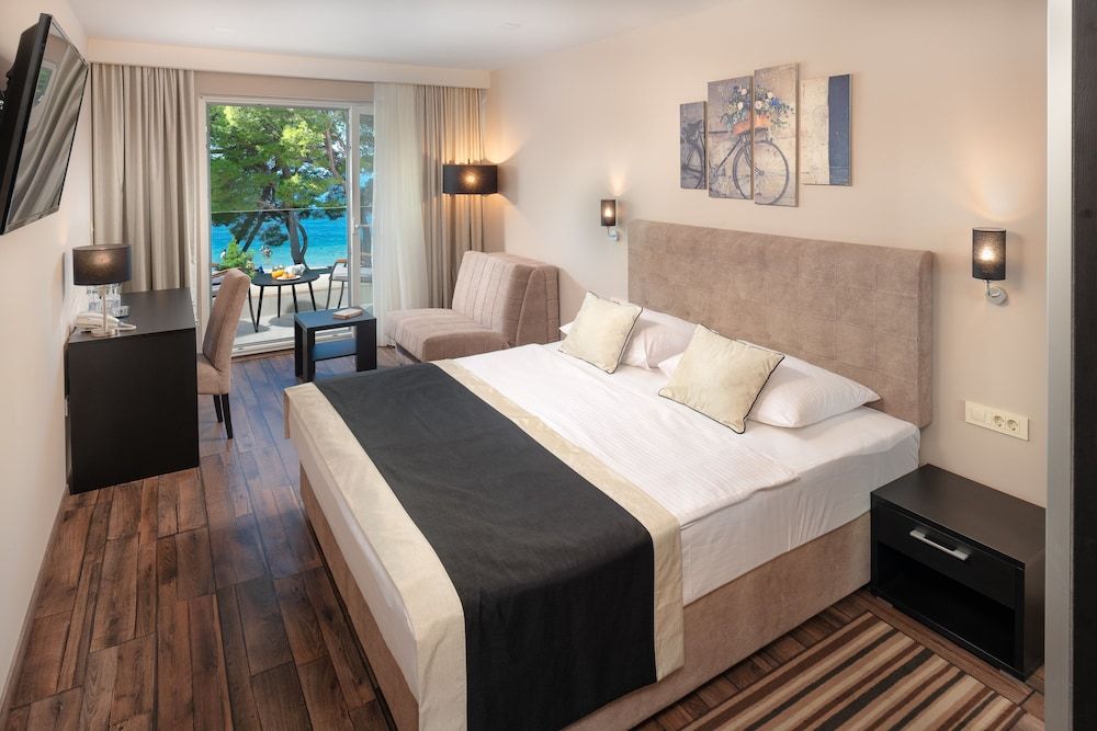 Hotel Central Beach 9 Double or Twin Room, Balcony,Sea View 8
