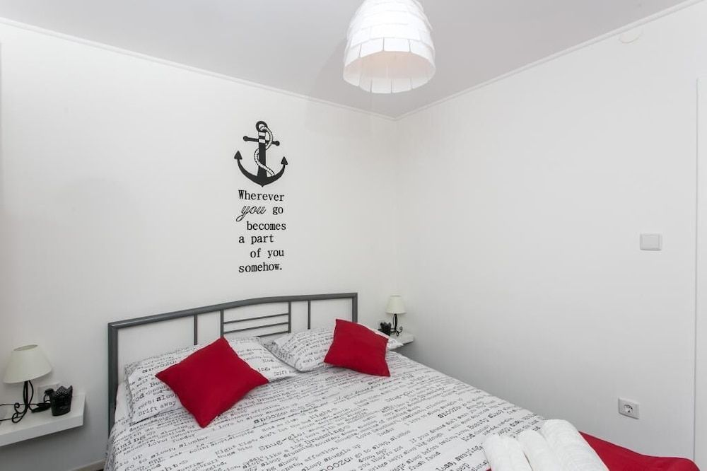 House (One Bedroom Apartment with Terrace an)