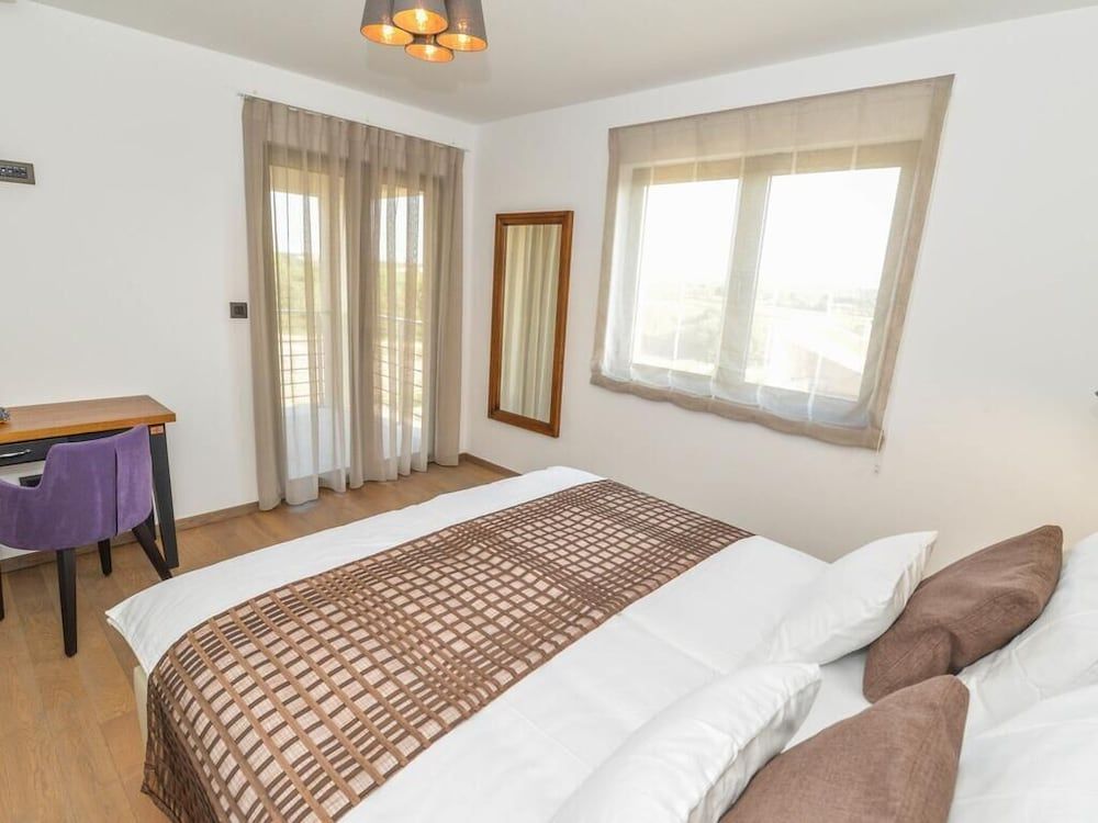 Superior Villa, 3 Bedrooms, Sauna, Pool View
