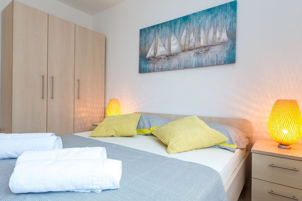 Comfort Apartment, 2 Bedrooms, Terrace (A4)