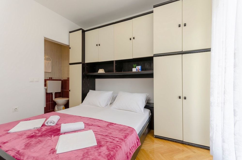 Apartment (A5)