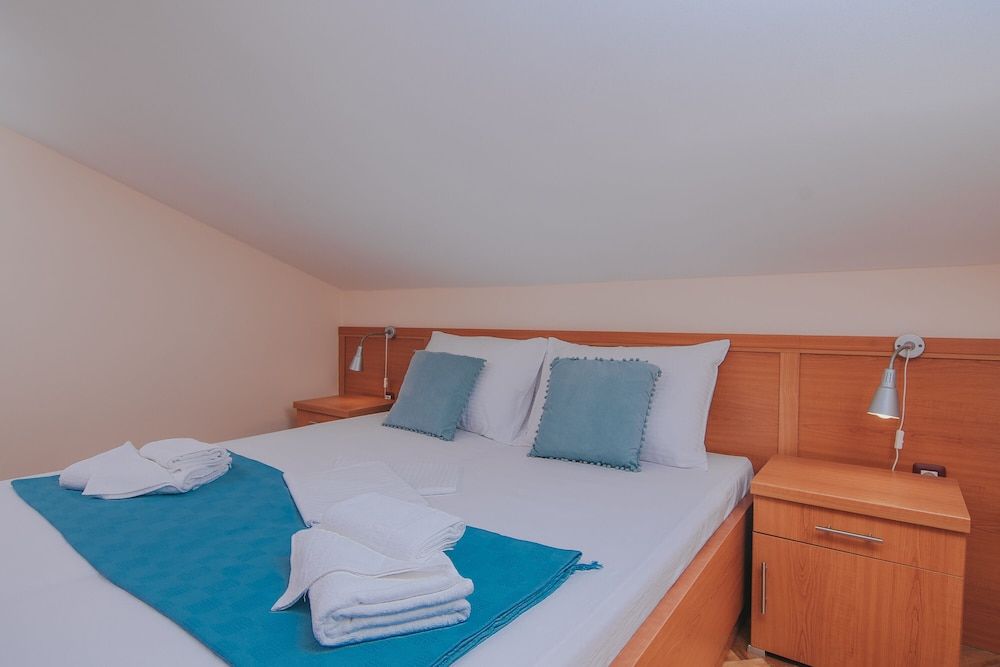 Apartment, 2 Bedrooms, Terrace, Sea View