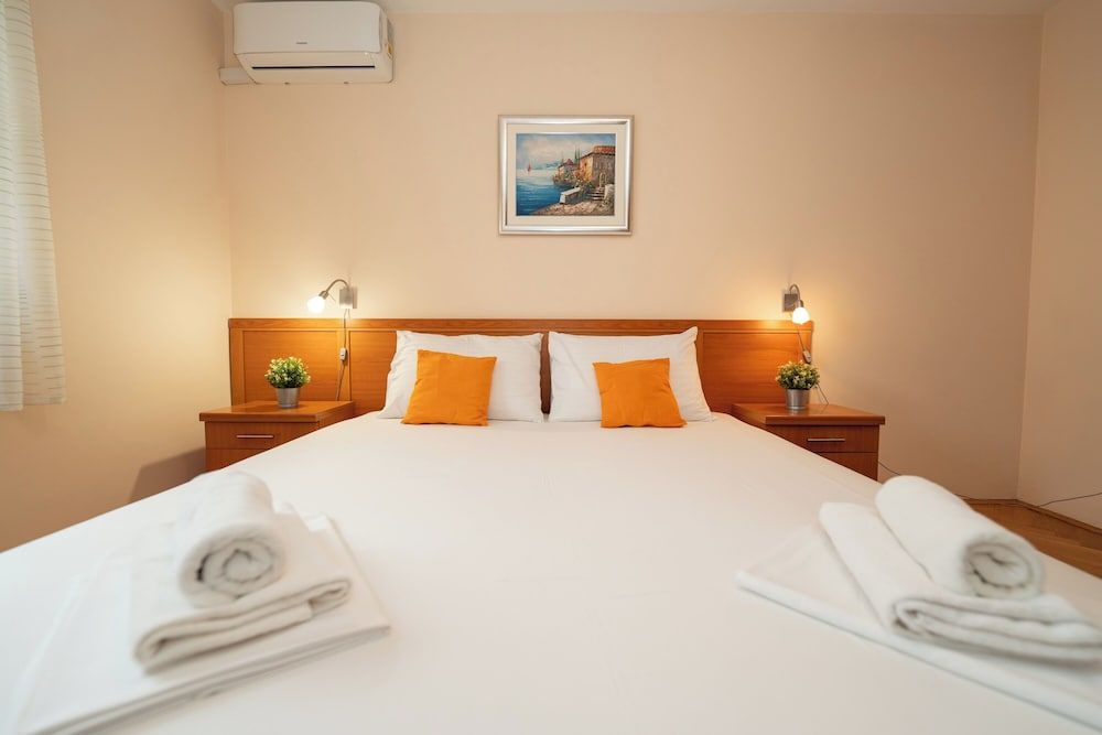 Apartment, 3 Bedrooms, Terrace, Sea View