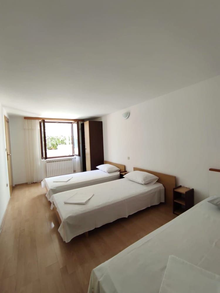 Classic Apartment, 1 Bedroom, Terrace, Garden View