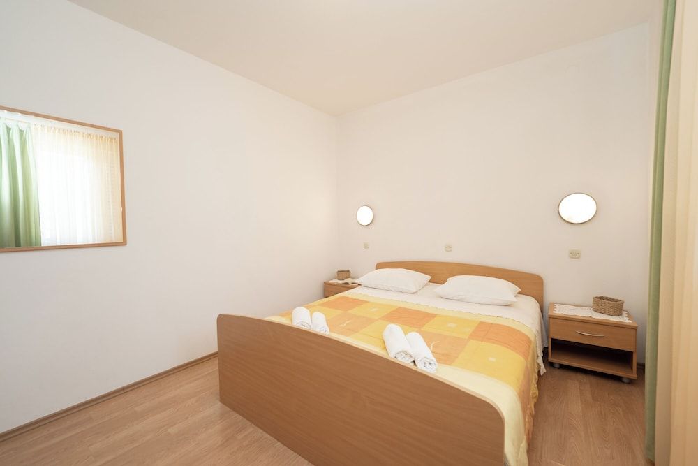 Design Apartment, 1 Bedroom, Terrace, Courtyard View
