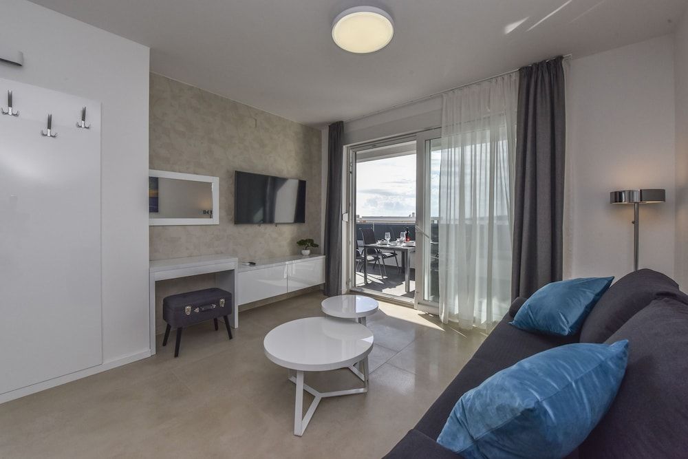 Deluxe Apartment, 3 Bedrooms, Terrace, Sea View