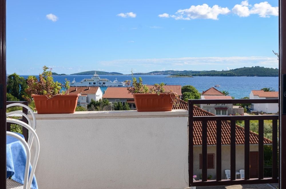 Apartment, Sea View, Sea Facing (2)