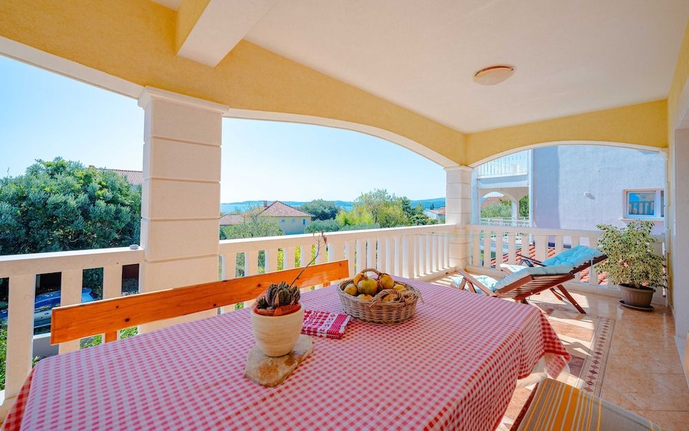 Apartment (Two Bedroom Apartment with Balcony)