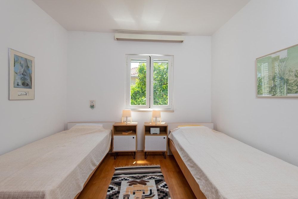 Comfort House