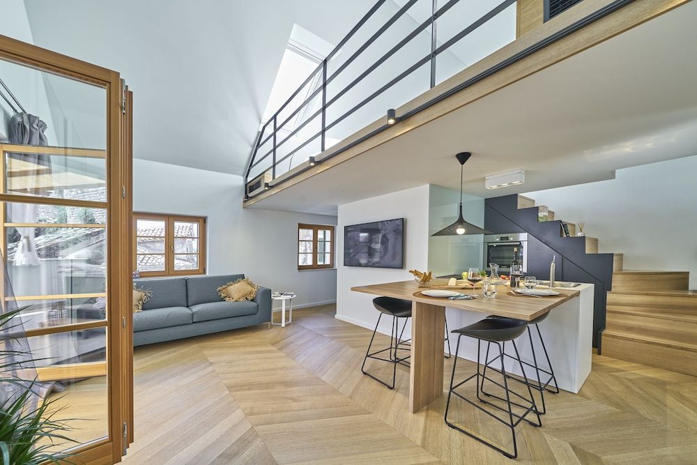 Villa Pergola Deluxe Apartment, Sea View 8