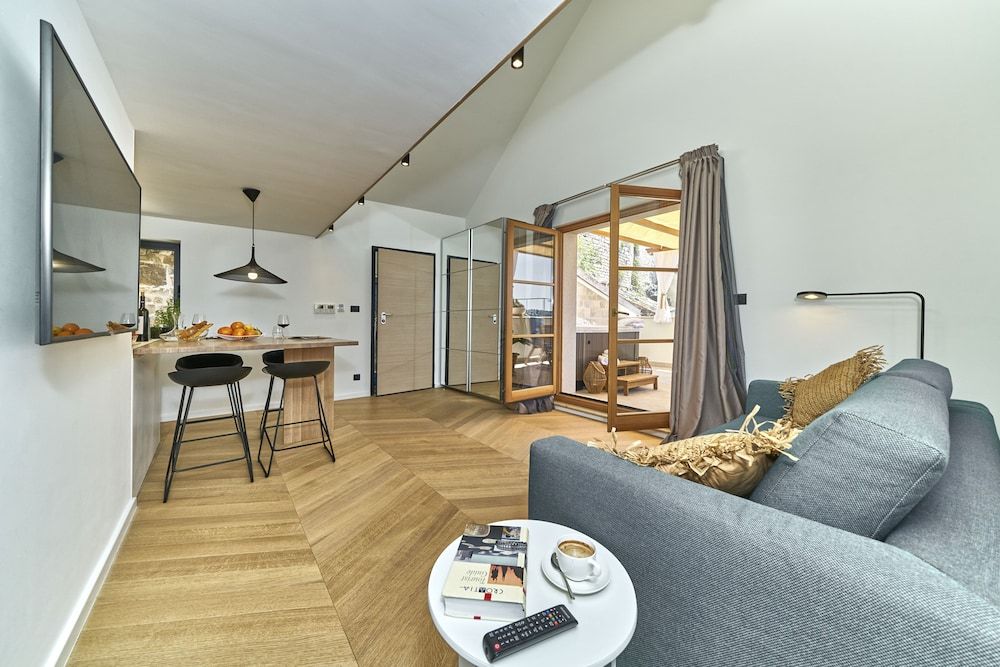 Villa Pergola Deluxe Apartment, Sea View 10