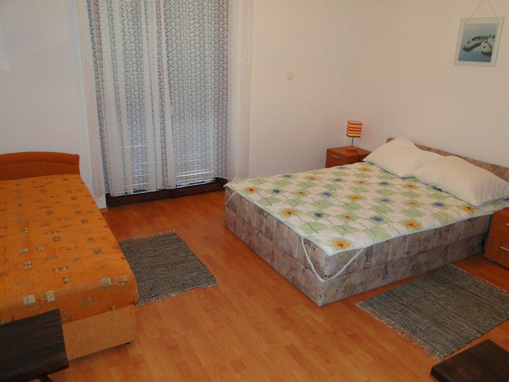Apartment (1)