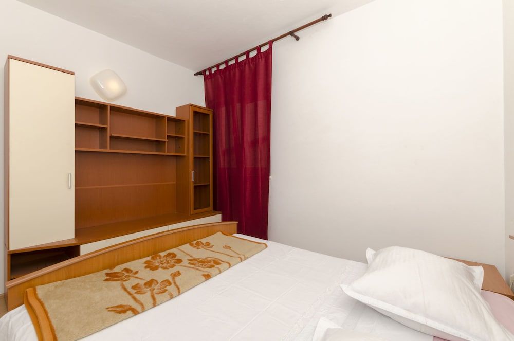 Apartment (A1)