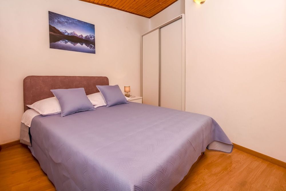 Apartment (A1)