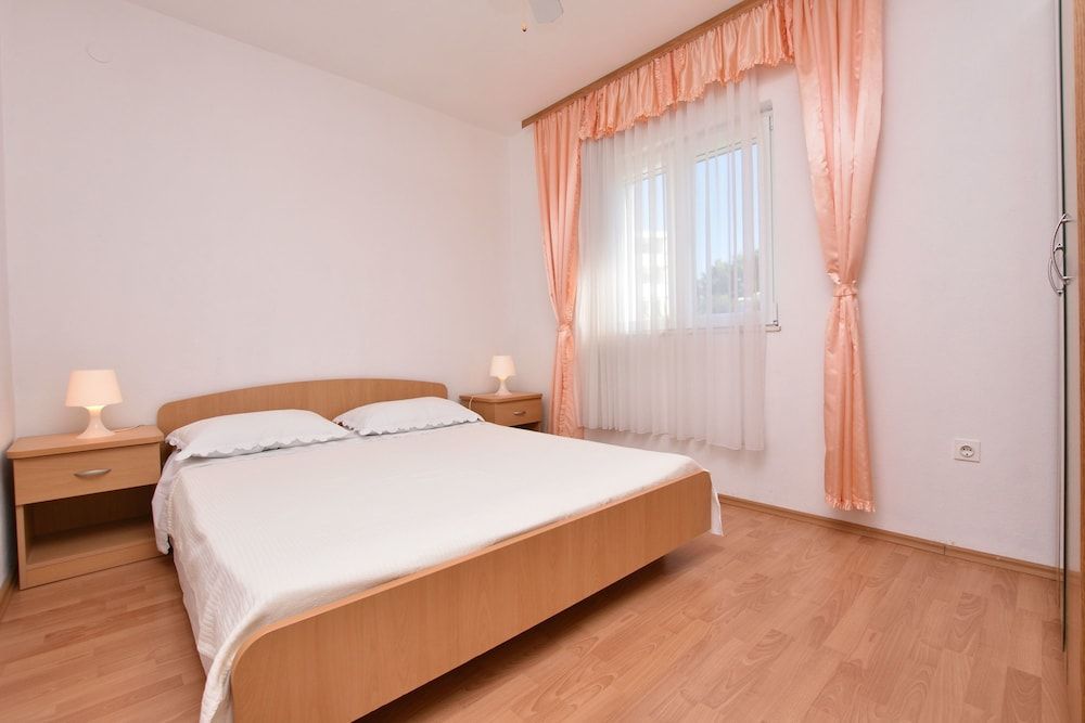 Apartment (A1)