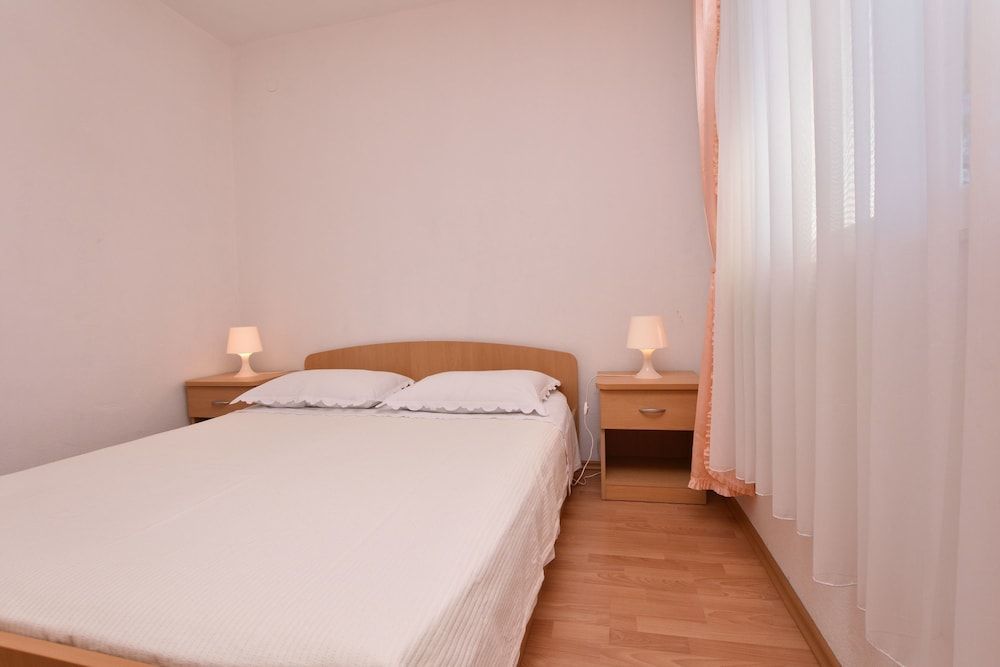 Apartment (A1)