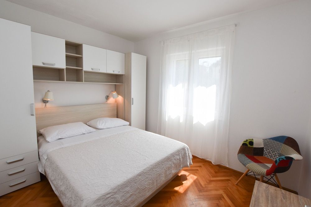 Apartment (A1)