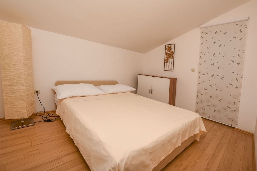 Apartment (A1)