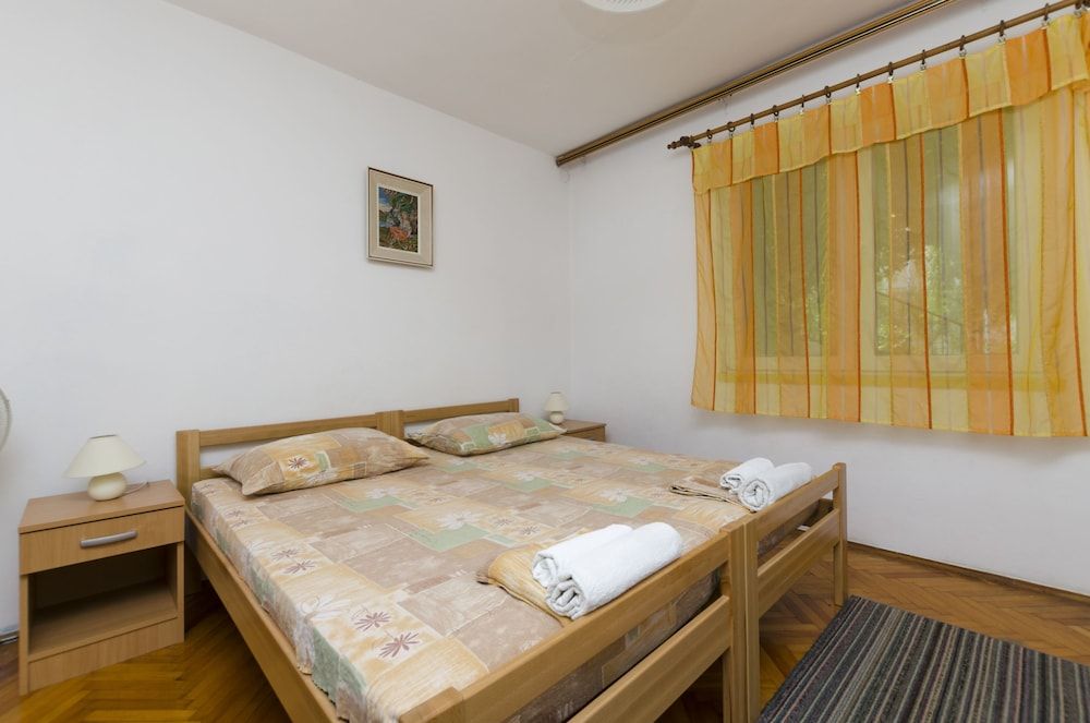 Apartment (A1)