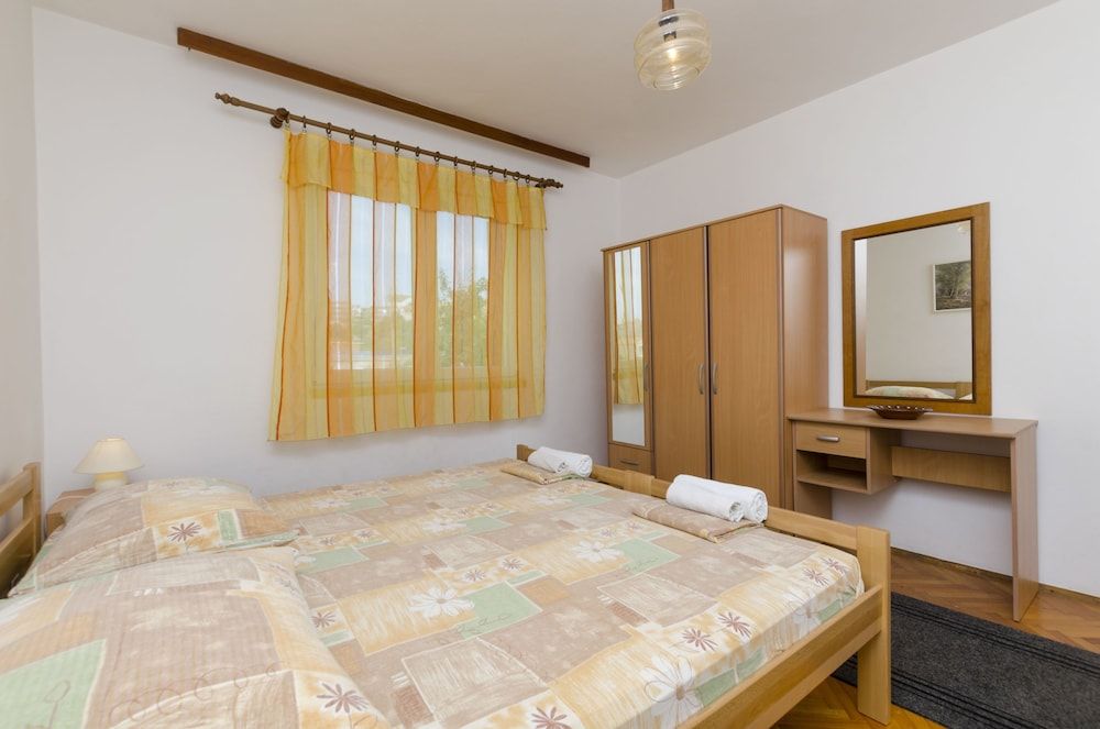 Apartment (A1)