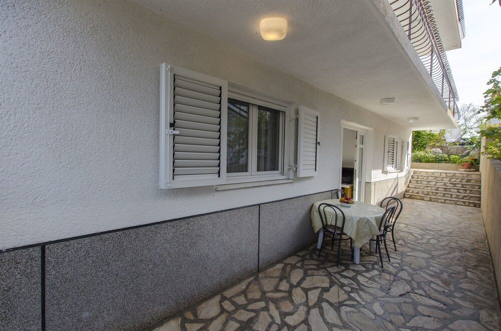 Apartment (A1)