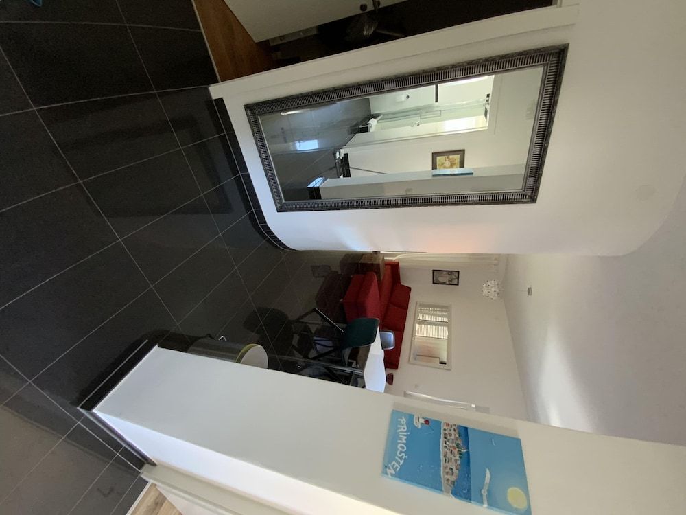Apartment (A2)