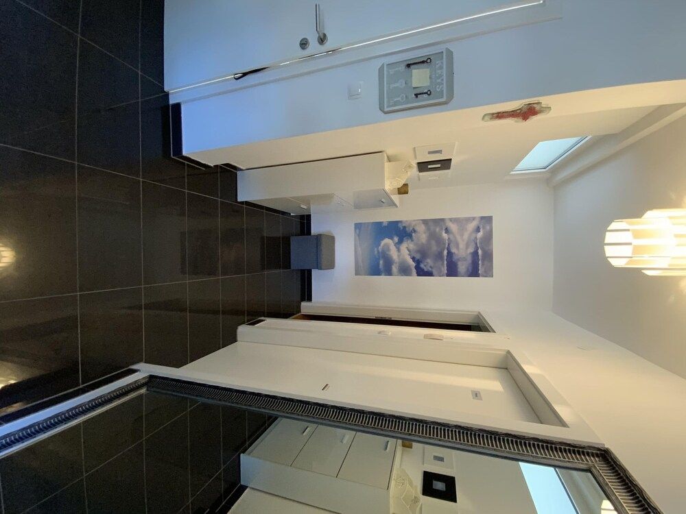 Apartment (A2)