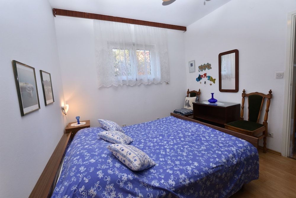 Apartment (A1)