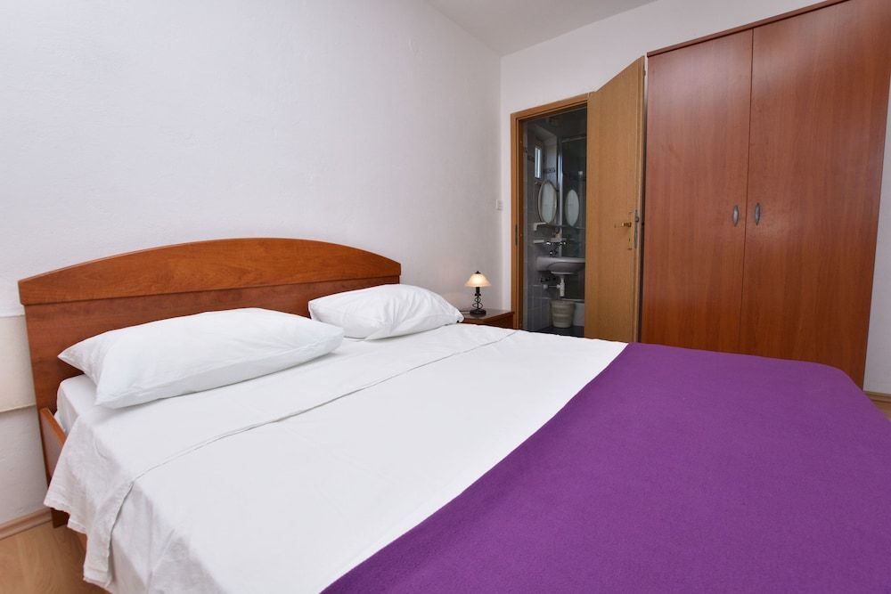 Apartment (A2)