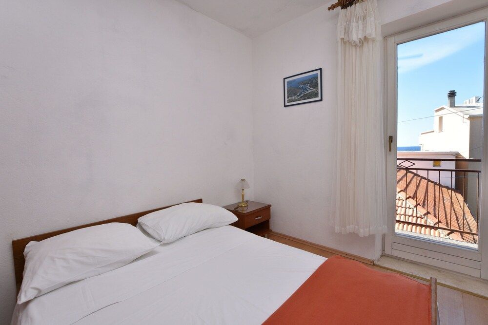 Apartment (A2)