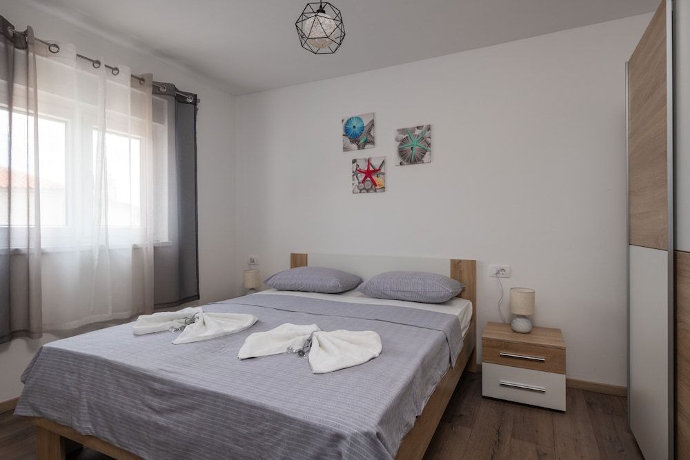 Apartment, 3 Bedrooms, Balcony, Garden View