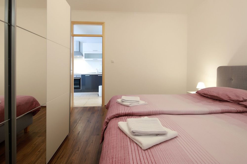 Apartment, 1 Bedroom, Hill View