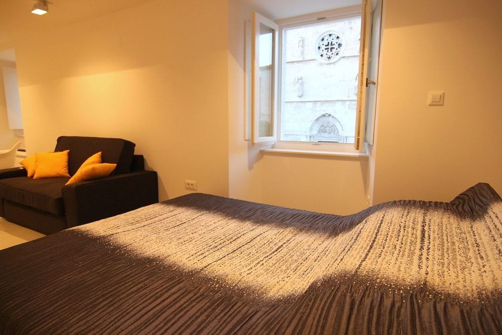 Comfort Studio (Second Floor)