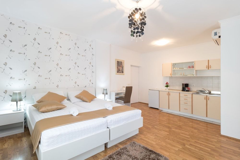 Classic Studio, Partial Sea View