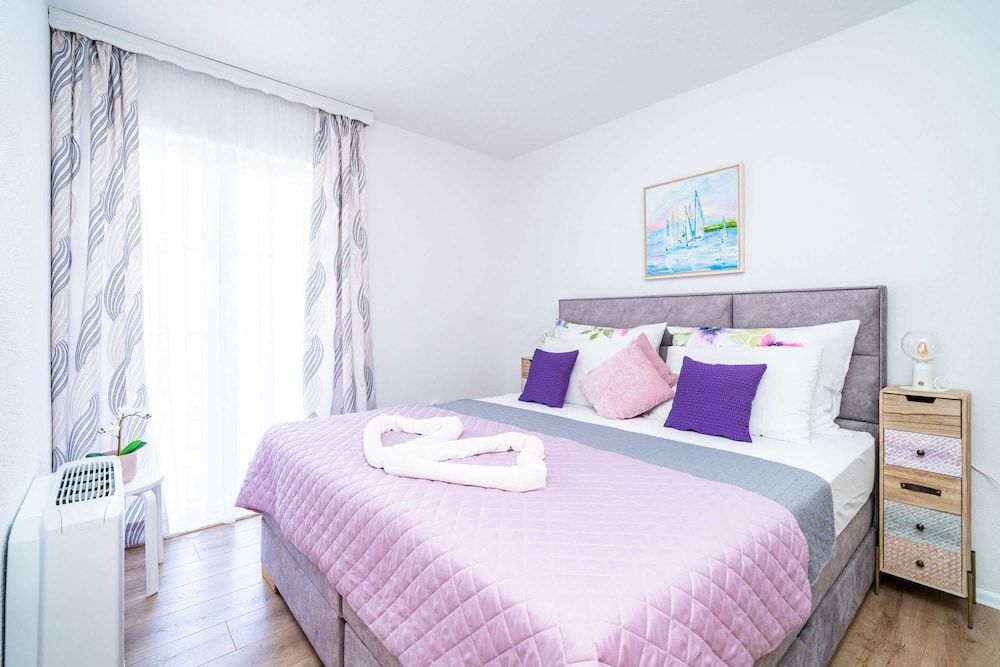 Apartment (Comfort Two Bedroom Apartment with Te)