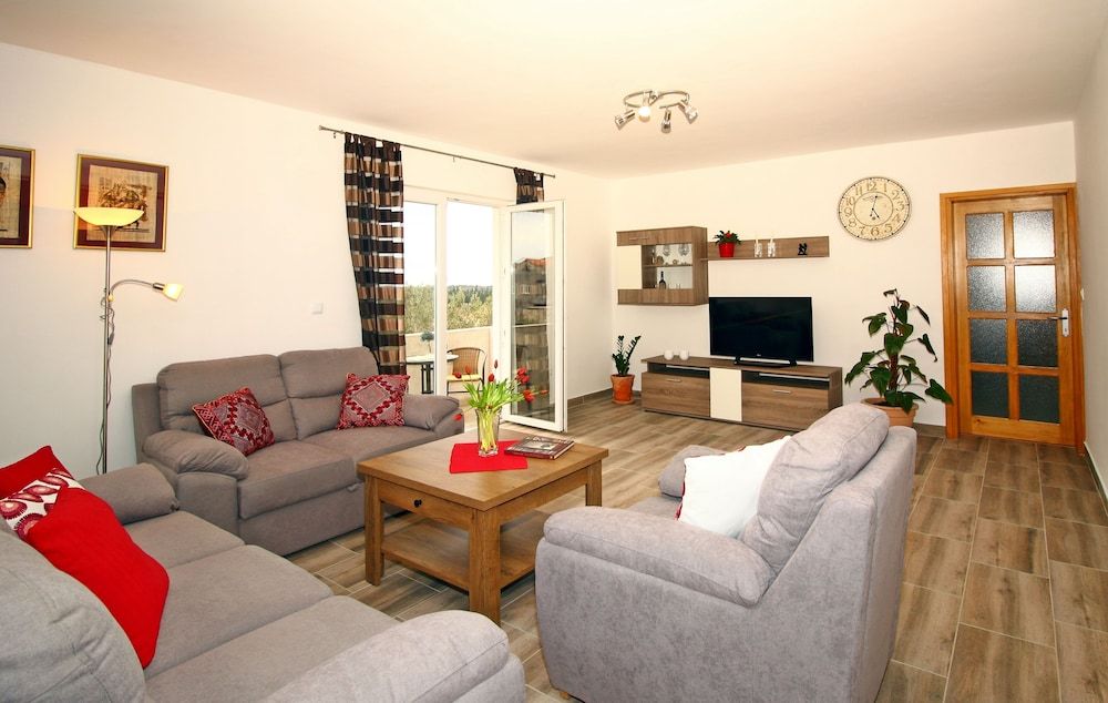 Apartment Milenka Apartment (Four Bedroom Apartment) 15