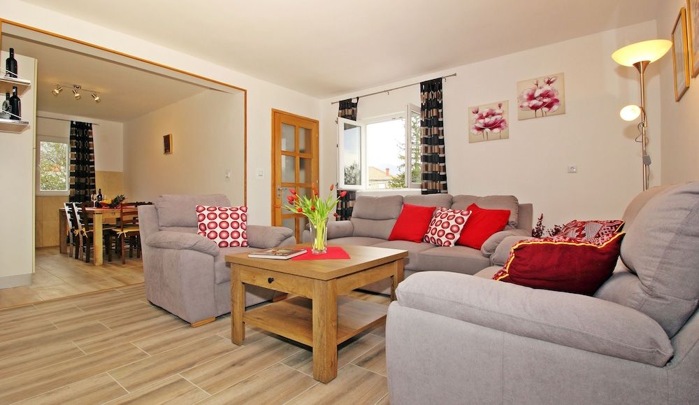 Apartment Milenka Apartment (Four Bedroom Apartment) 6