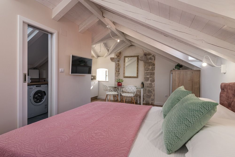 Studio, Balcony (Standard Studio - Attic)