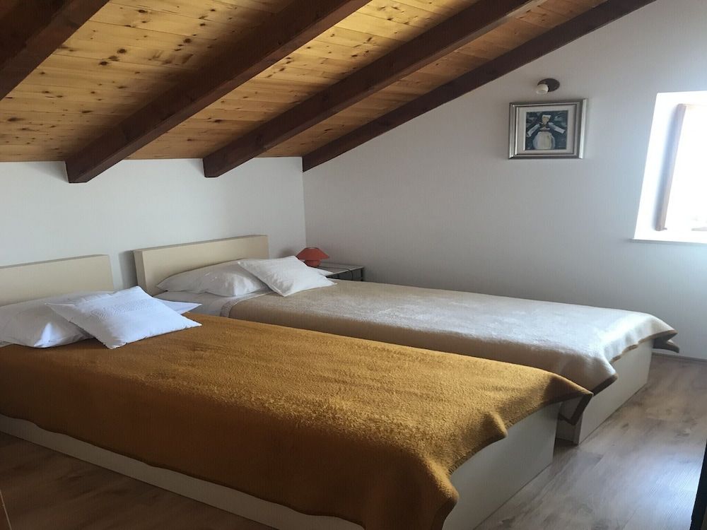 House (Two Bedroom Apartment with Terrace)