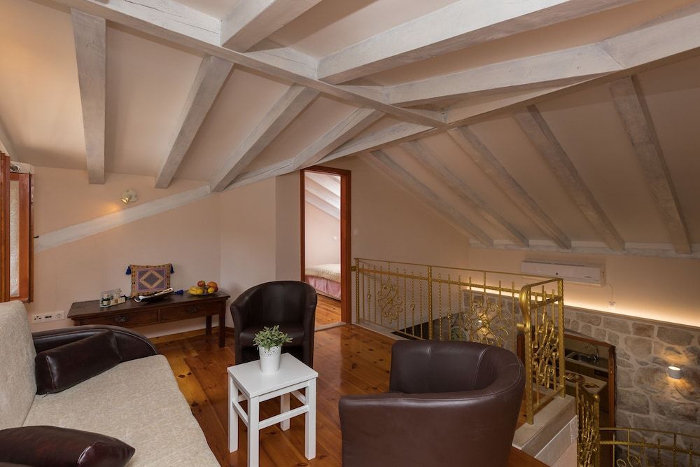 Traditional Villa, 2 Bedrooms, Garden View