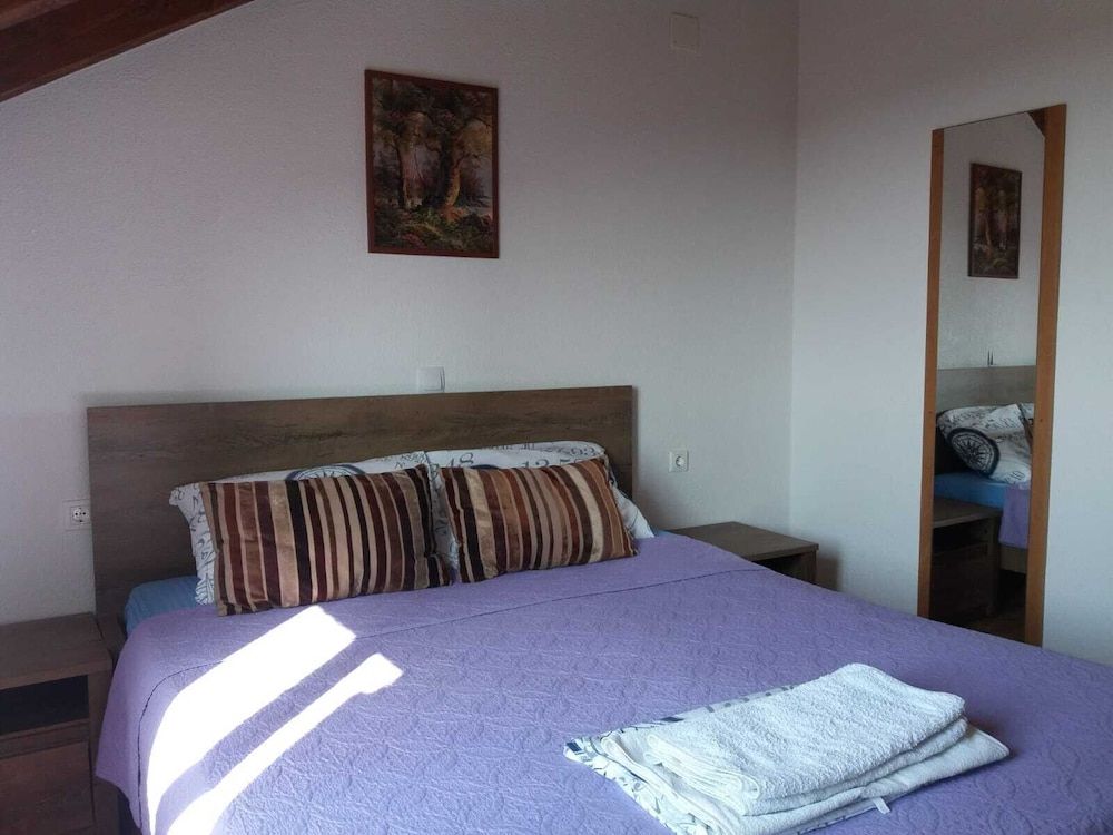 Double Room (R2)