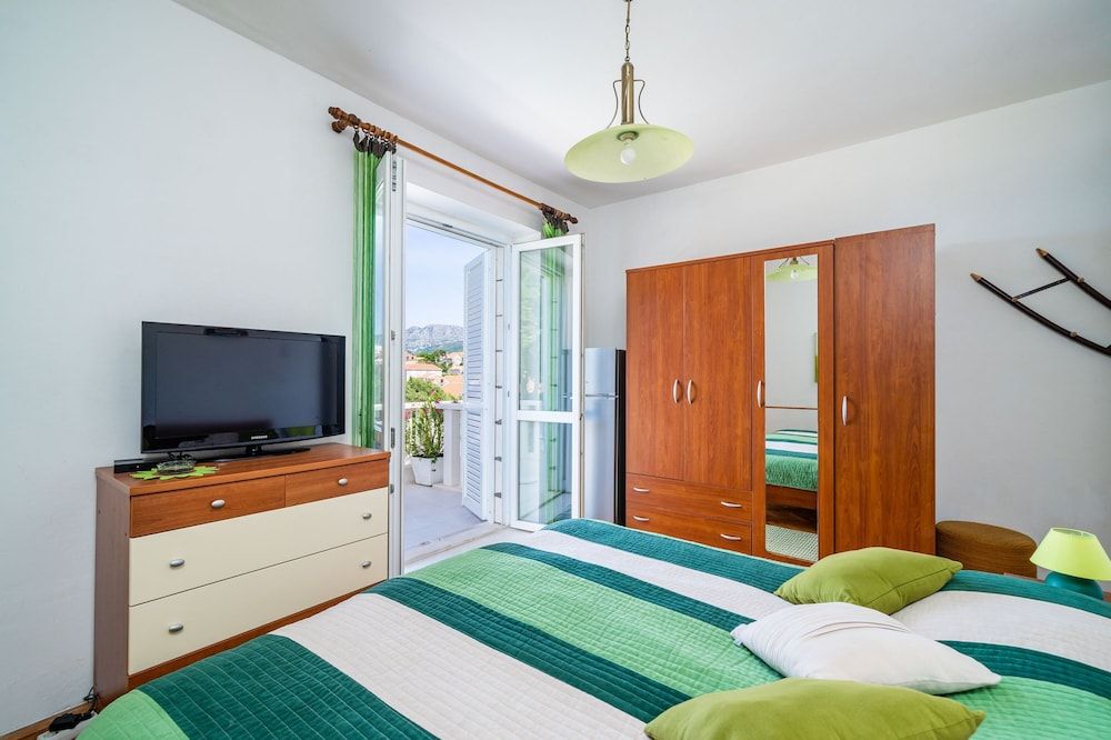 Double Room (Double or Twin Room with Sea View)