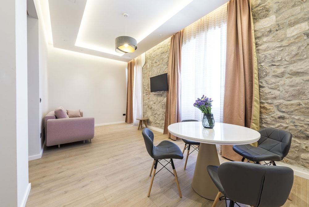 Casa Antika Suites Apartment (A4) 9