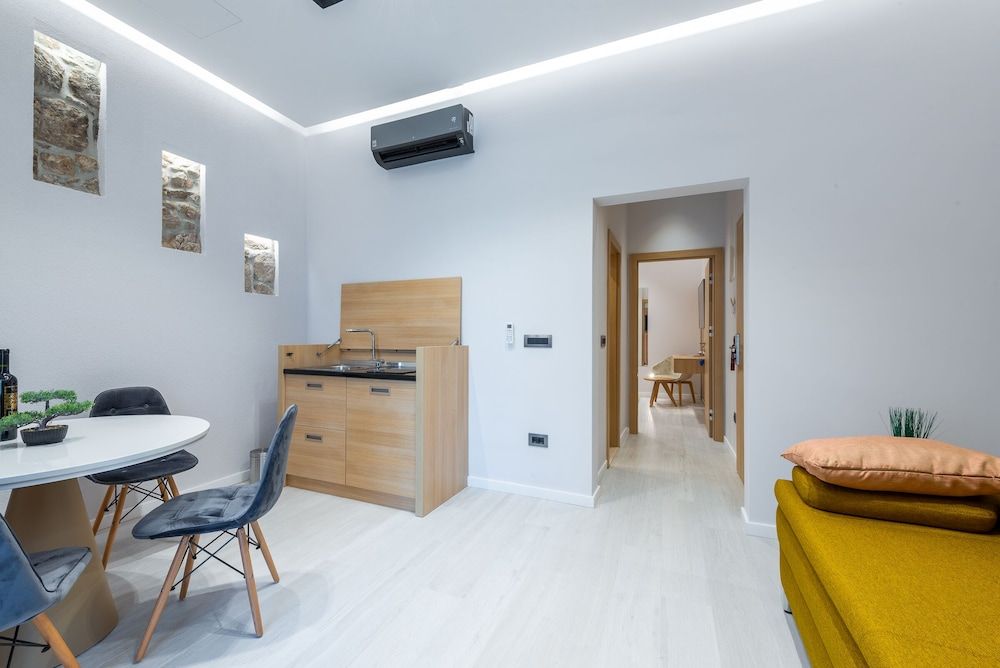 Casa Antika Suites Apartment (A2) 4