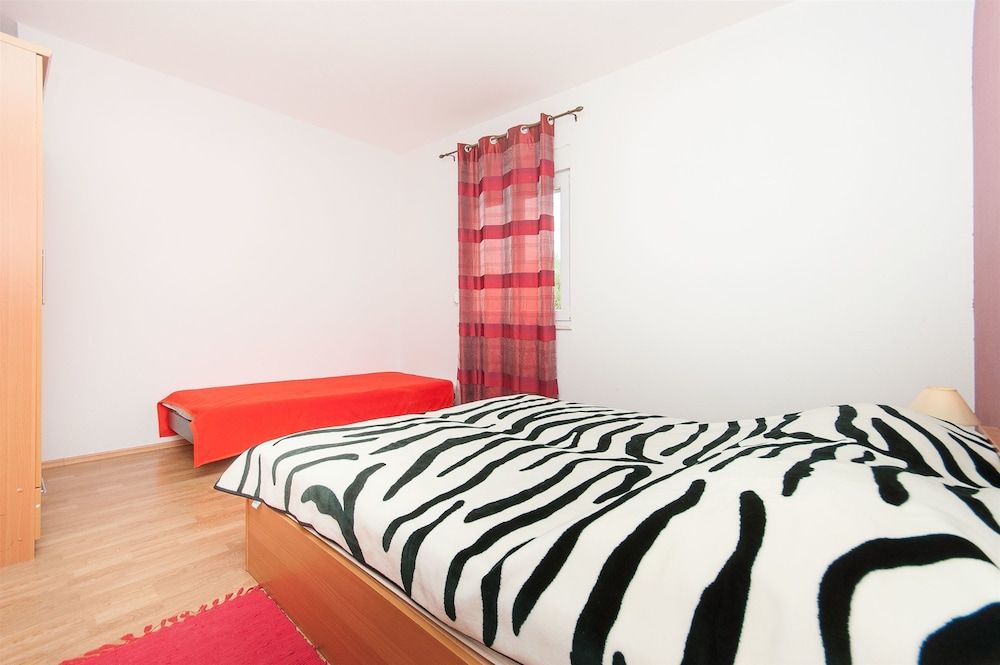 Apartment (A1)