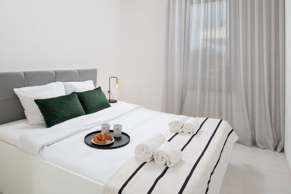 Exclusive Apartment, 2 Bedrooms, Sea View (N2)