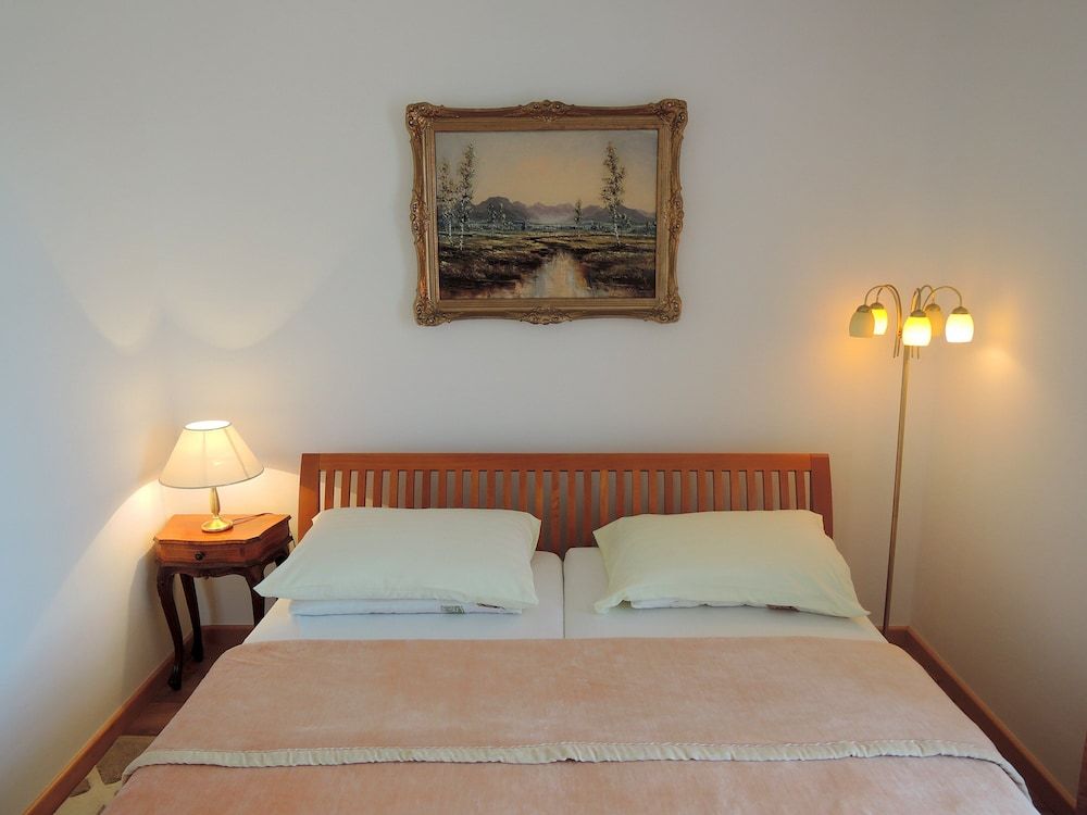 Apartment (3)